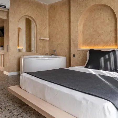 Hotel Lucky Monkey Midi Antalya